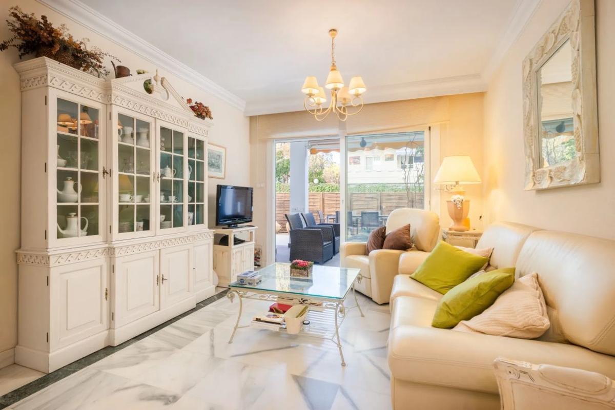 Sprzedaż mieszkania w Barrio La Carolina-Guadalpín, Marbella
 photo 3