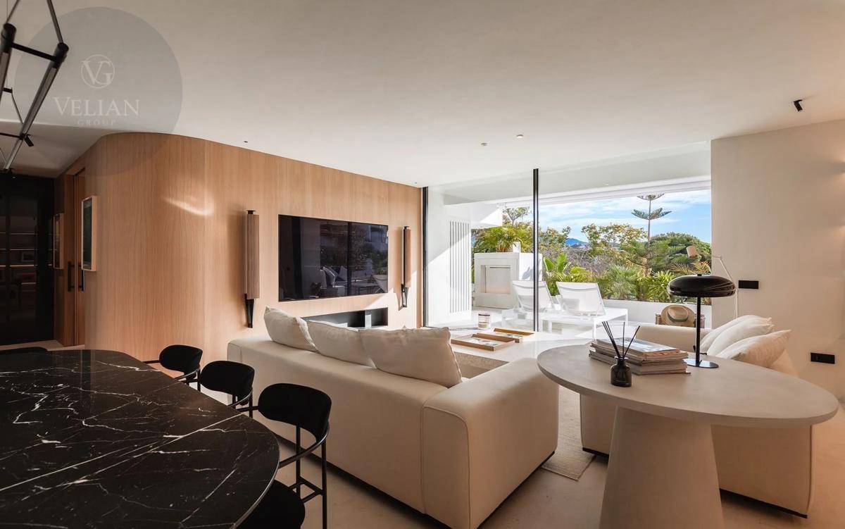 Sale of apartment in Golden Mile, Marbella
photo 1