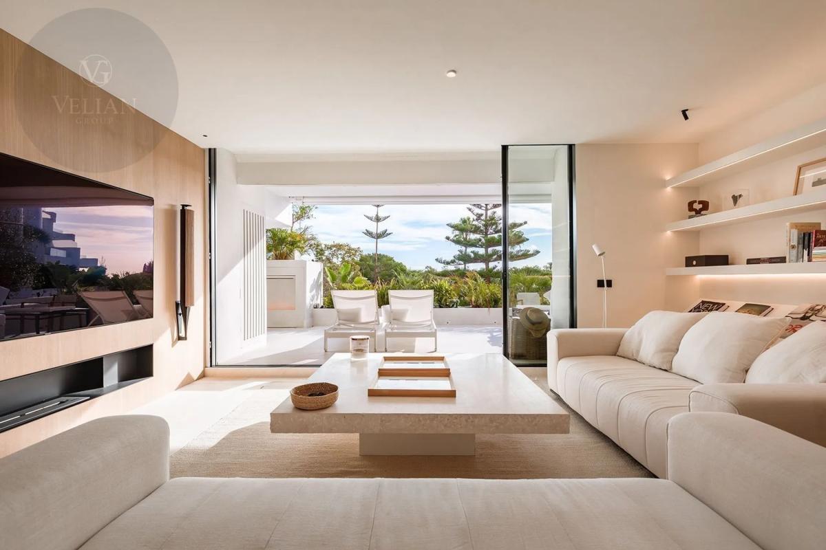 Sale of apartment in Golden Mile, Marbella
photo 4