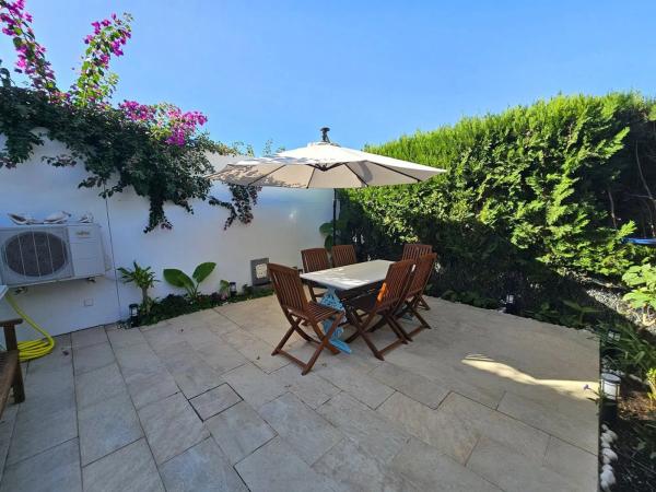 Dom szeregowy na sprzedaż w  Calle de Marcasitas , Marbella photo 2