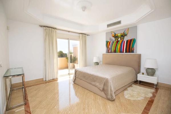 Квартира на продажу на  Barrio Las Lomas de Río Verde, Марбелла photo 4