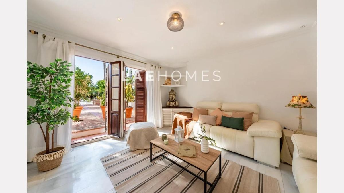 Venta de piso en Barrio Lomas de Marbella Club, Marbella
 photo 4