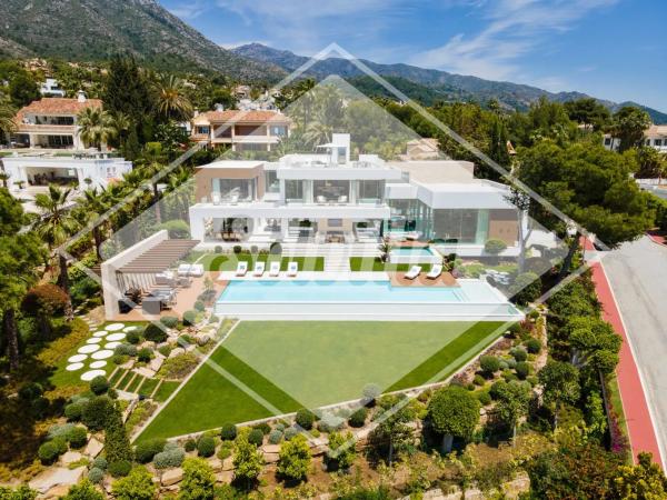 Independent chalet for sale in Calle Wagner, 12 P, Marbella
 photo 2