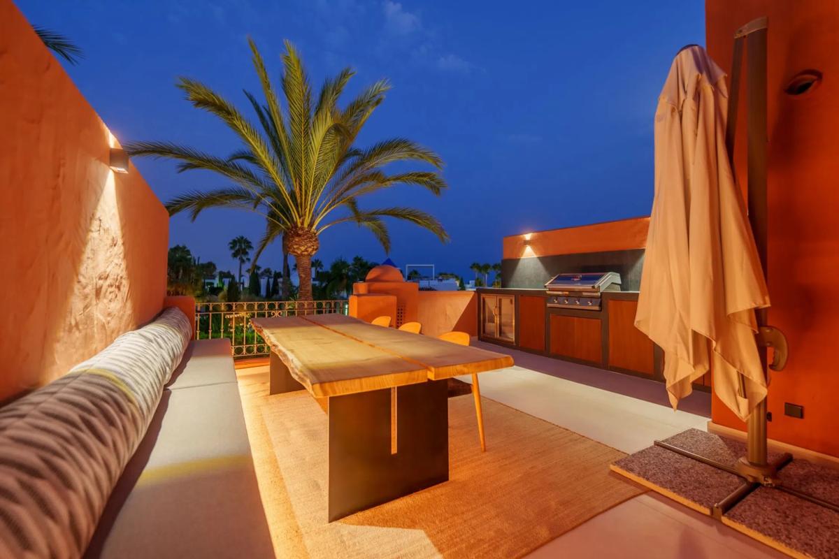 Sprzedaż szeregowego domku w Barrio Lomas de Marbella Club , Marbella photo 4