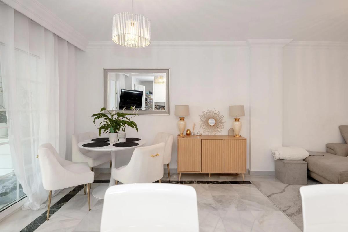 Sale of apartment in Barrio La Carolina-Guadalpín, Marbella
 photo 5