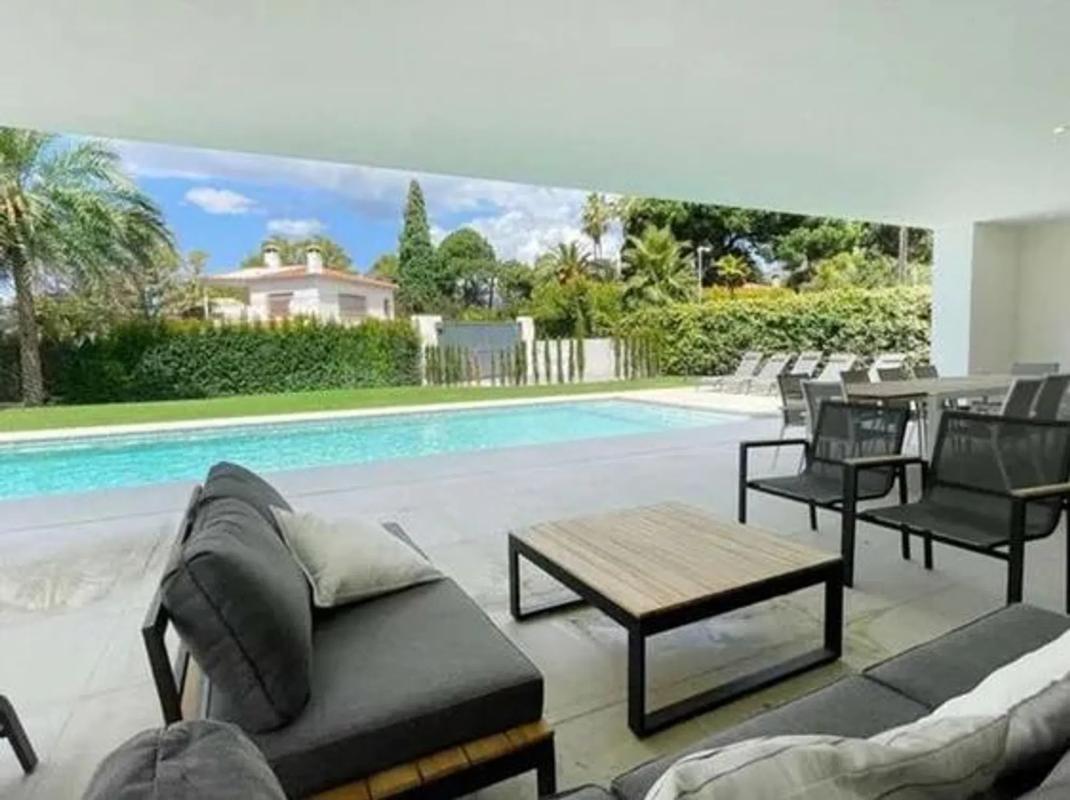 Venta de chalet independiente en Urbanización la Carolina, 77, Marbella
photo 3