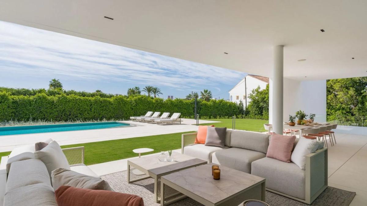 Venta de chalet independiente en Urbanizacion Villa Parra Palomeras, 58, Marbella
photo 2