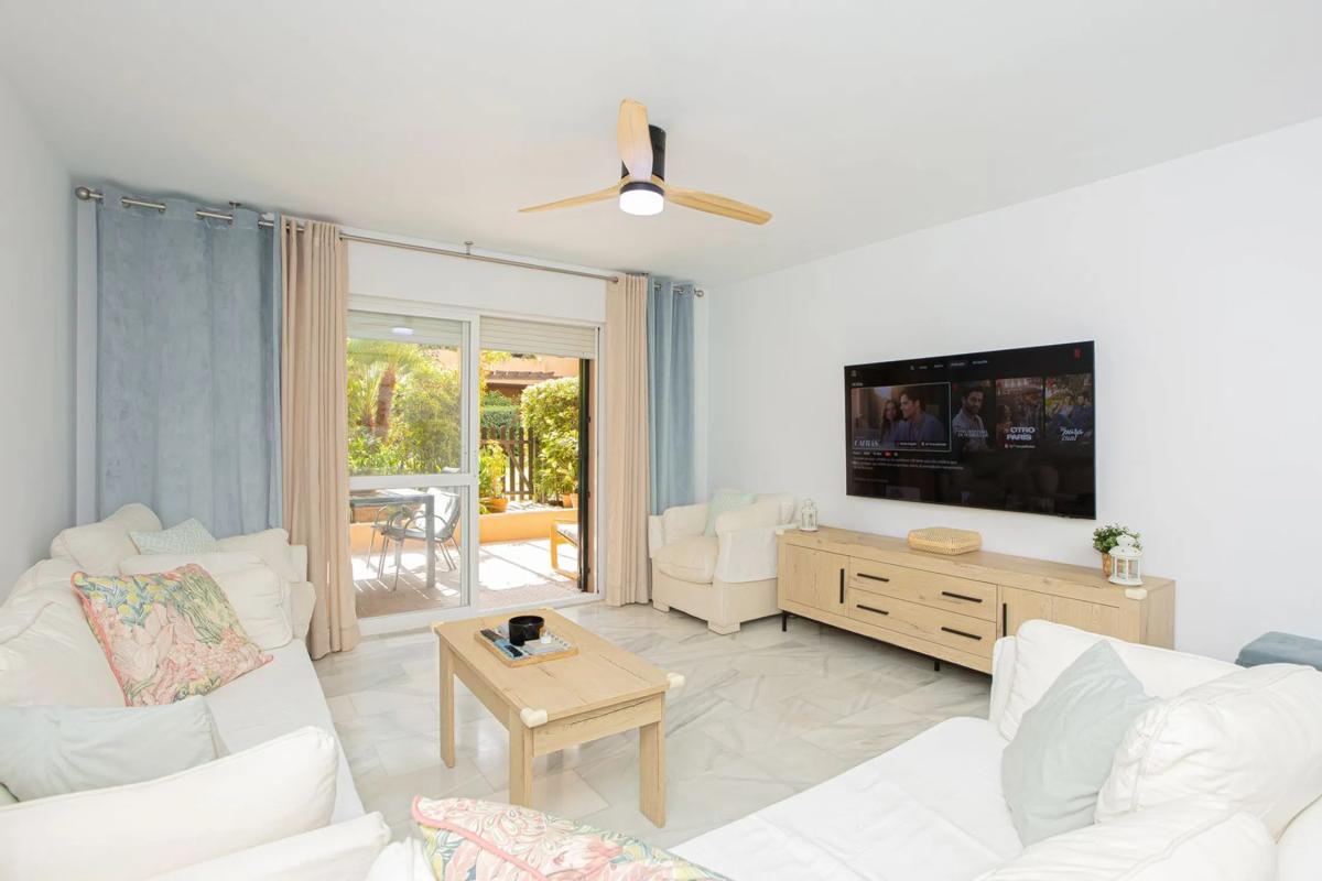 Venta de piso en Calle Sierra Bermeja, Marbella
 photo 2