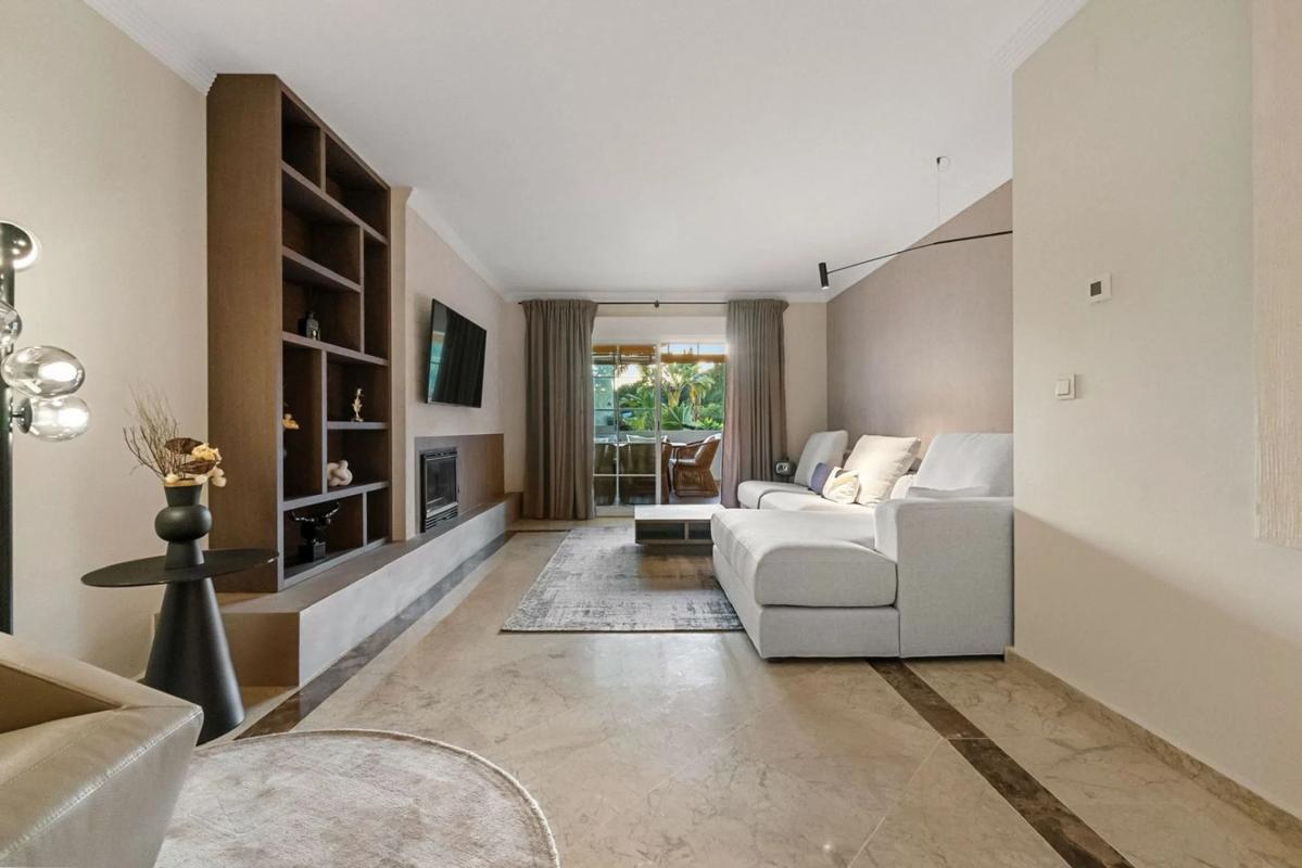 Sale of apartment in Barrio Puente Romano, Marbella
photo 1