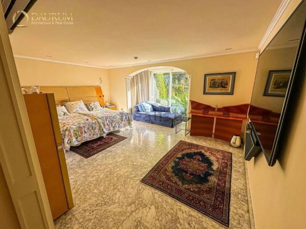 Частный шале на продаже в  Calle Casares, Марбелла photo 4
