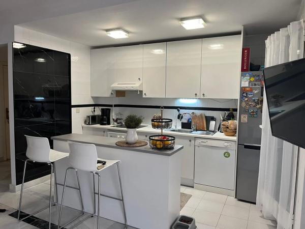 Apartment for sale in  Calle Teba, Marbella photo 4