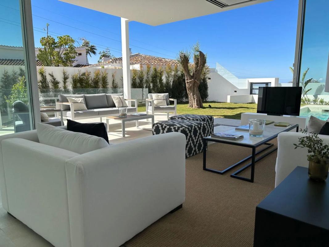 Продажа отдельного шале в  Barrio Sierra Blanca, Марбелла photo 4