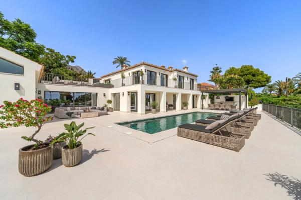 Chalet independiente en venta en Barrio Sierra Blanca, Marbella
 photo 1