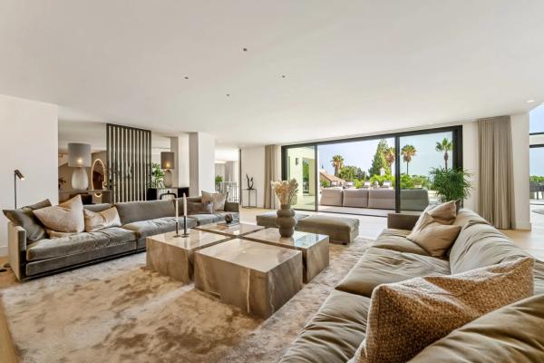 Chalet independiente en venta en Barrio Sierra Blanca, Marbella
 photo 2