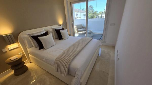 Apartment for sale in Bulevar Príncipe Alfonso de Hohenlohe, Marbella photo 1