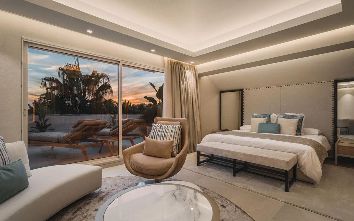 Sale of apartment in Calle Clavel, Marbella
photo 5
