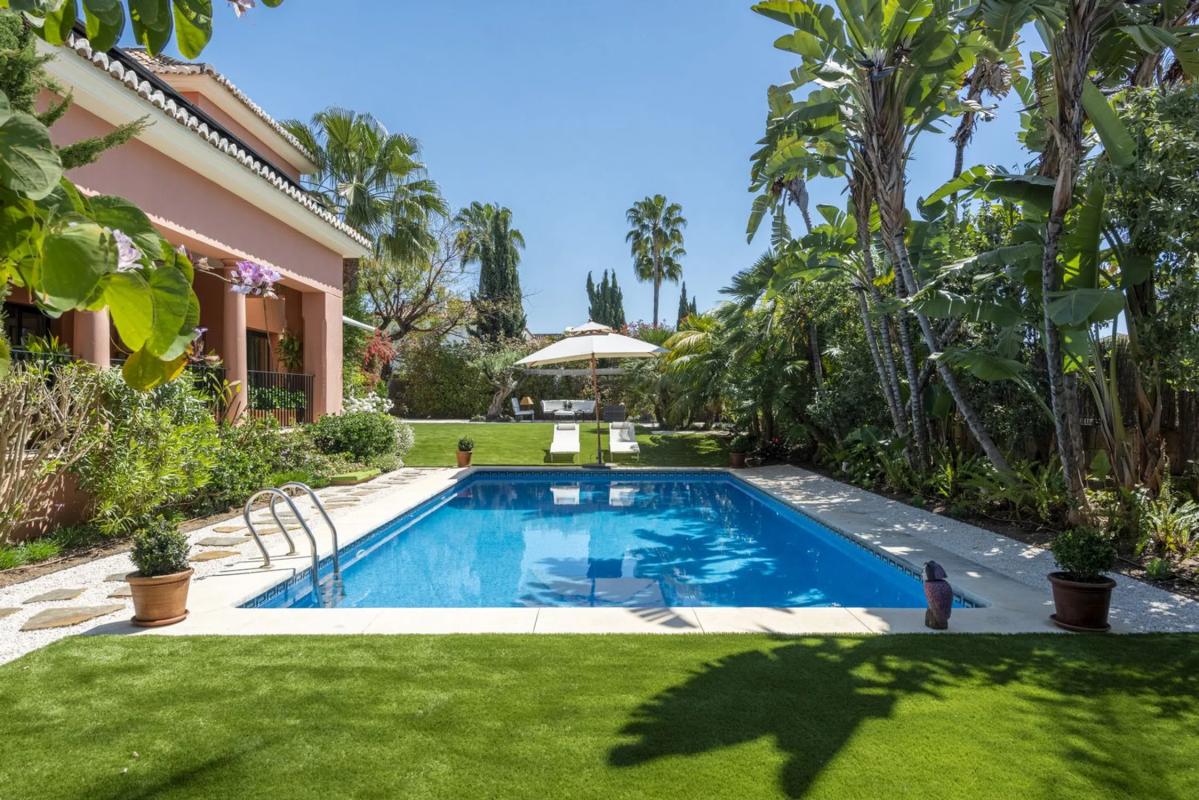 Продажа отдельного шале в  Barrio Lomas de Marbella Club, Марбелла photo 5