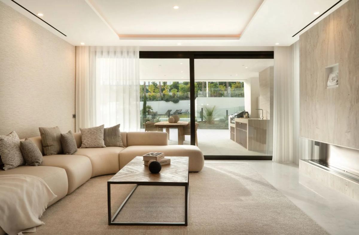 Sprzedaż mieszkania w Lugar Urbanizacion Lomas de Rio Verde, 22 C, Marbella
photo 1