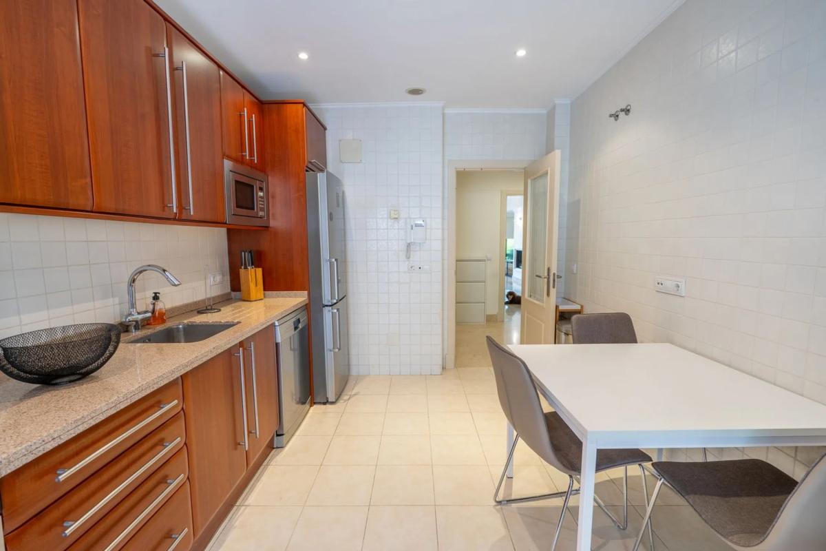 Venta de piso en Urbanizacion San Francisco, Marbella
 photo 2