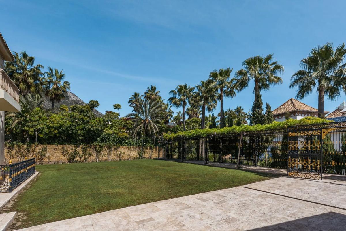 Venta de chalet independiente en Barrio Sierra Blanca, Marbella
 photo 5