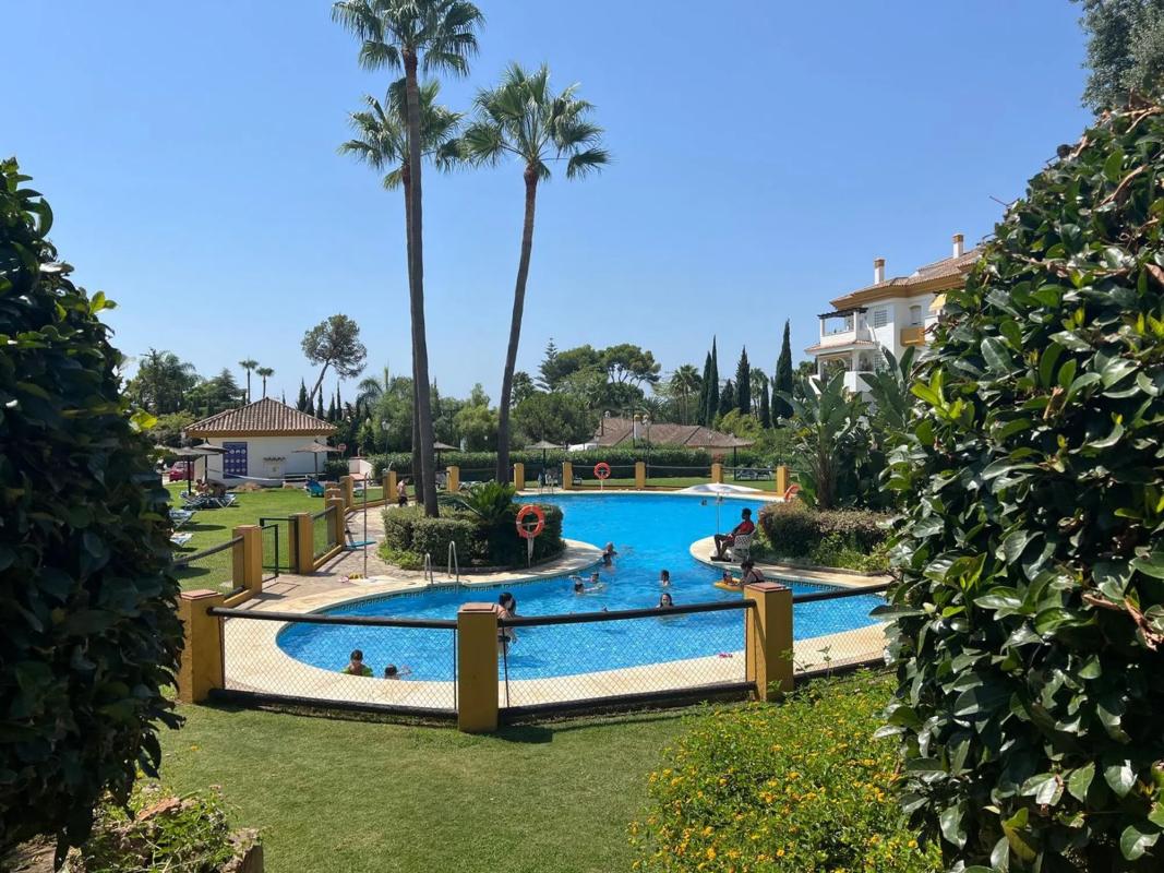 Sale of apartment in CL TEBA-ROCIO NAGUELES, Marbella
 photo 2