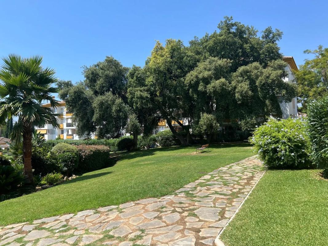 Sale of apartment in CL TEBA-ROCIO NAGUELES, Marbella
 photo 5