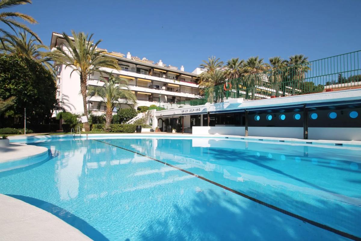 Venta de piso en Calle margarita, Marbella
photo 2