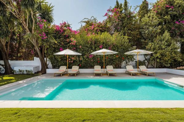 Chalet wolnostojący na sprzedaż w  Calle Bobadilla, 44, Marbella photo 4