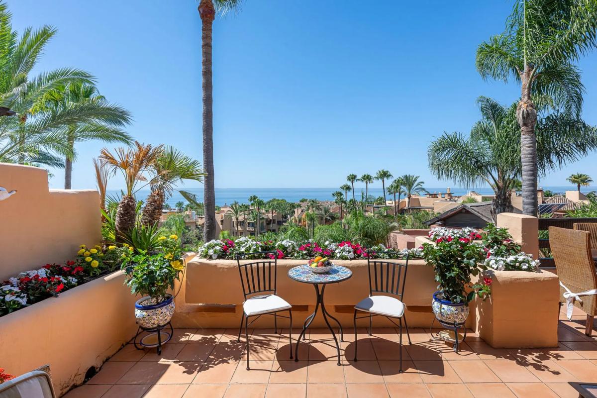 Penthouse sale in AV BUCHINGER, 17, Marbella photo 2