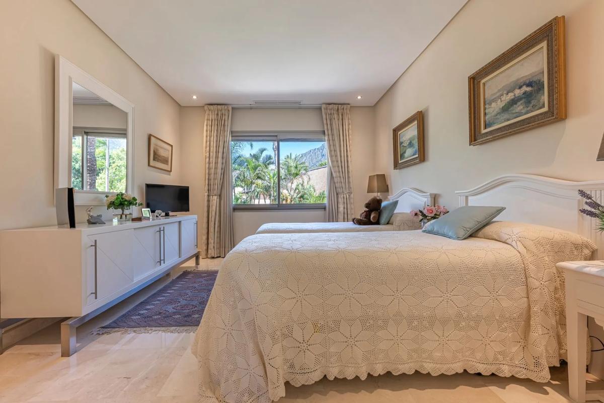 Penthouse sale in AV BUCHINGER, 17, Marbella photo 5