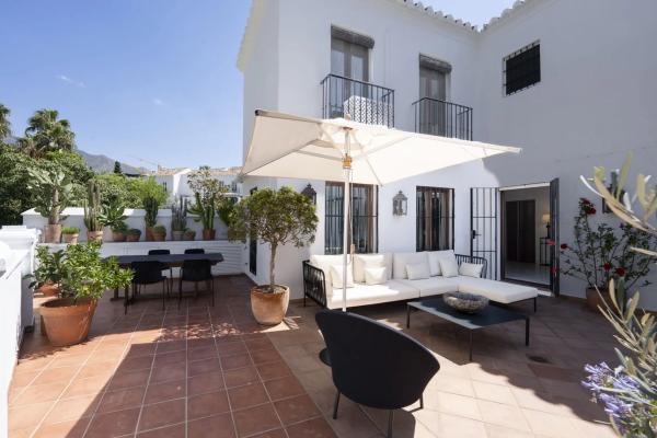 Dom szeregowy na sprzedaż w  Barrio Puente Romano , Marbella photo 1