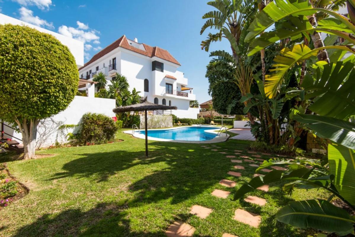 Venta de piso en Calle Sierra Bermeja, 82, Marbella
 photo 2