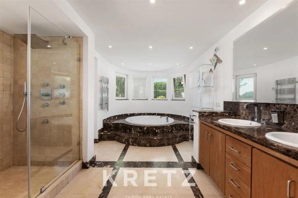 Chalet wolnostojący na sprzedaż w  El Batatal, Marbella photo 2