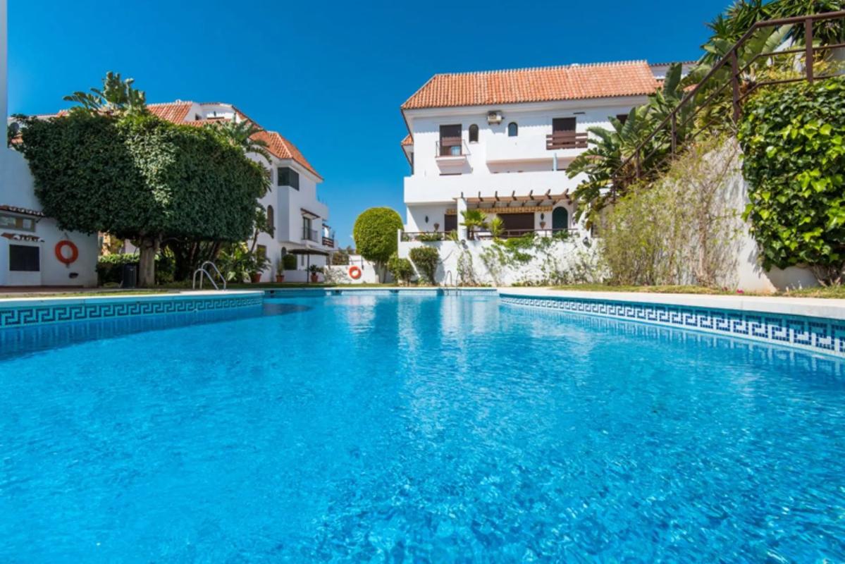 Venta de piso en Calle Sierra Bermeja, 82, Marbella
 photo 3
