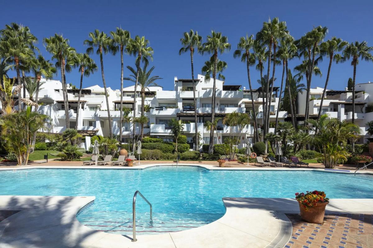 Venta de piso en Parking Hotel Puente Romano, 11, Marbella
 photo 2