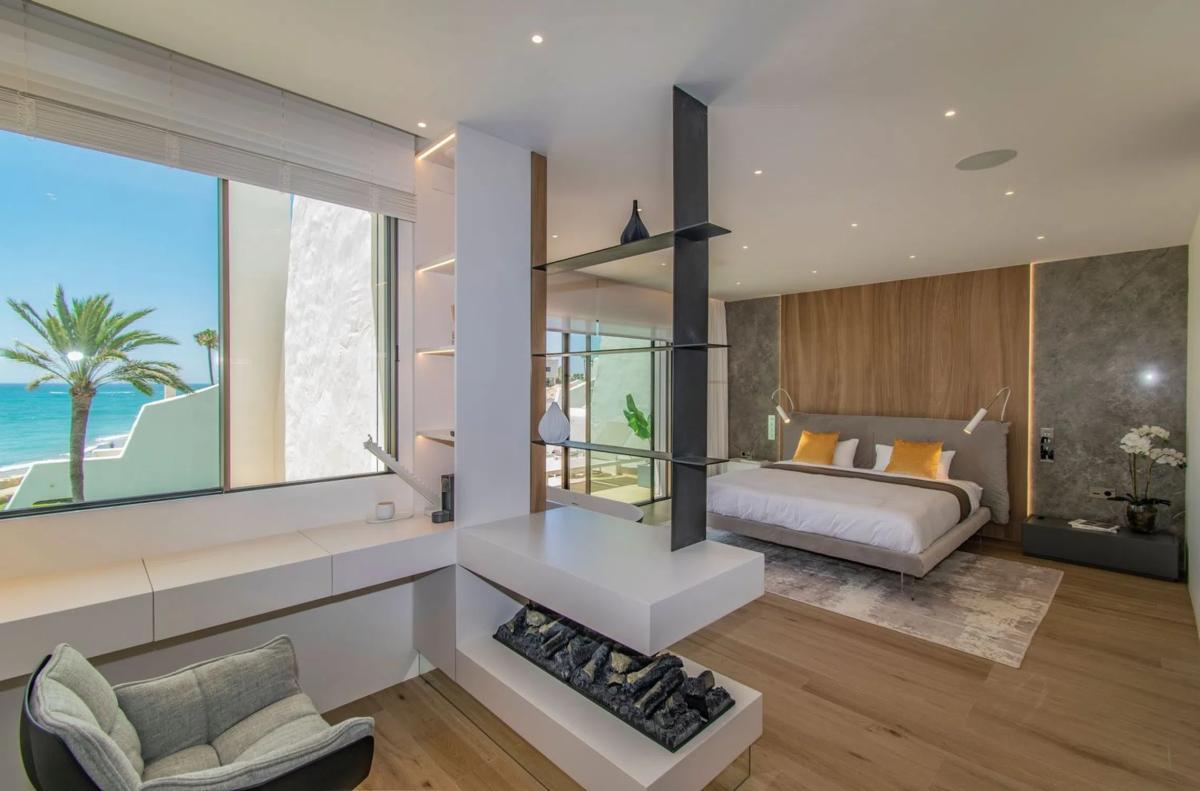 Venta de chalet adosado en  BV REY FAHD , Marbella photo 4