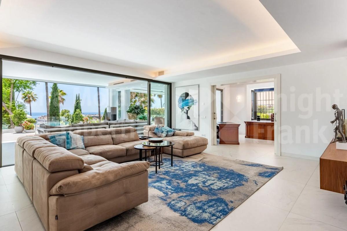 Sprzedaż niezależnego domku jednorodzinnego w Barrio La Carolina-Guadalpín, Marbella photo 5