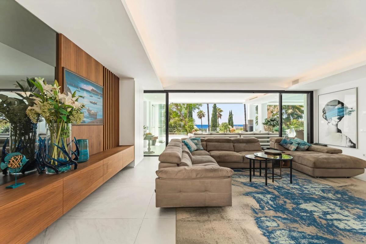 Продажа отдельного шале в  Urbanización El Capricho, Марбелла photo 4