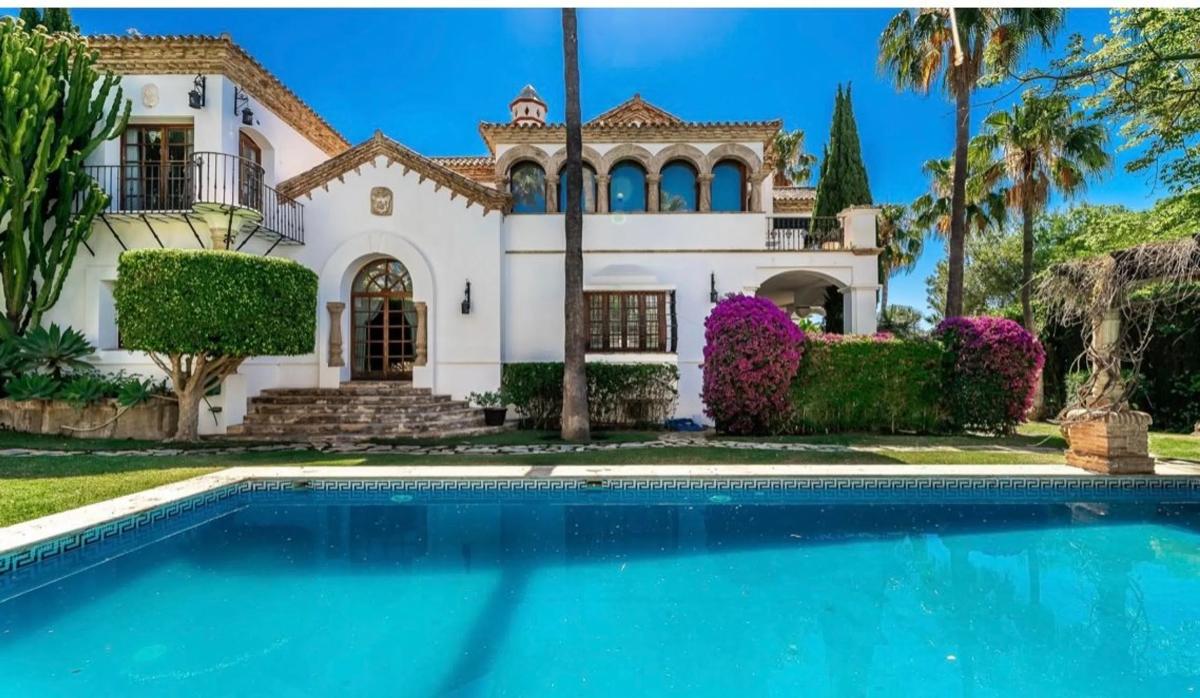 Sprzedaż niezależnego domku jednorodzinnego w Calle Vivaldi, 36, Marbella photo 4