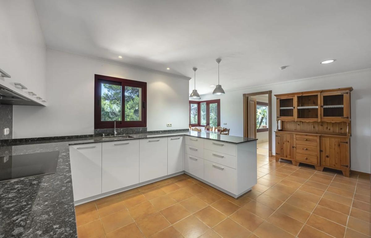 Sprzedaż niezależnego domku jednorodzinnego w  Urbanizacion Altos Reales, 9 A, Marbella photo 3