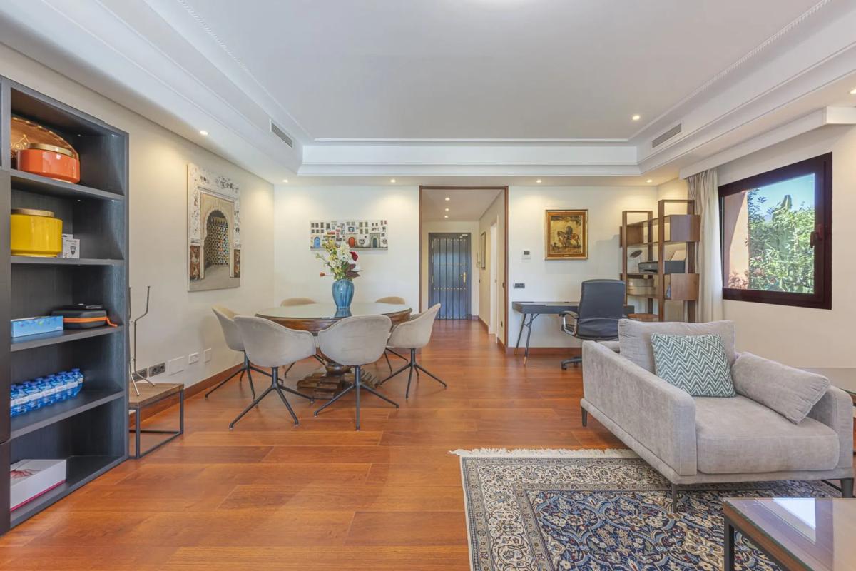 Venta de chalet adosado en Poligono URPNG9, 22 , Marbella photo 5