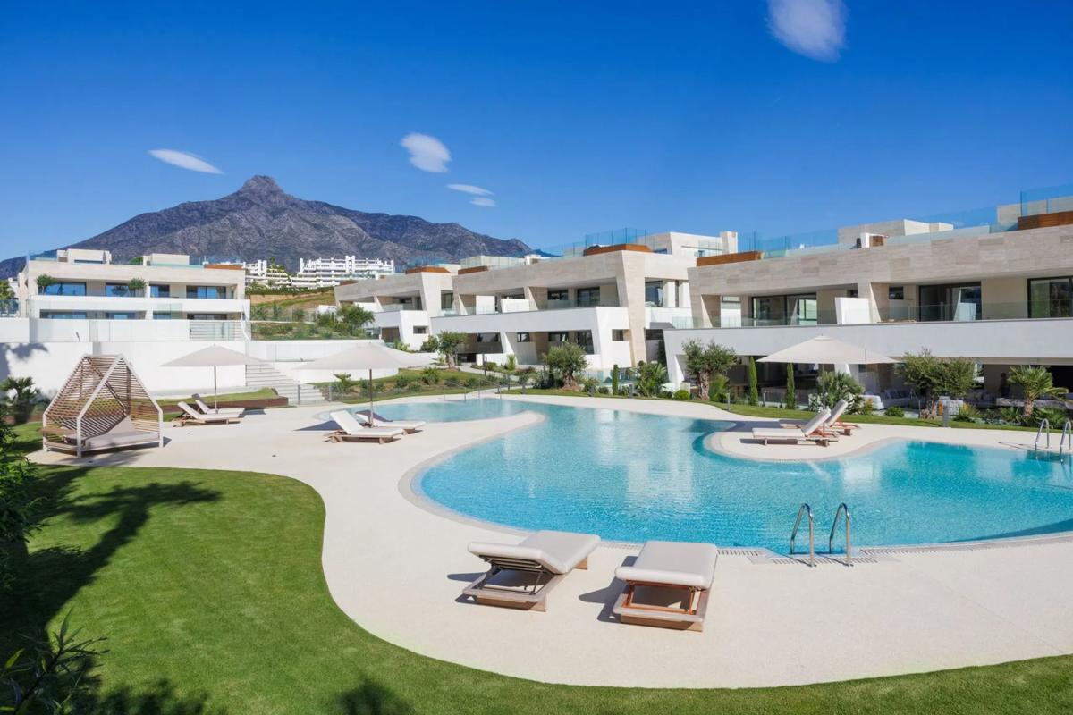 Sprzedaż duplexu w Urb. Jardines del Río s/n, Marbella photo 1