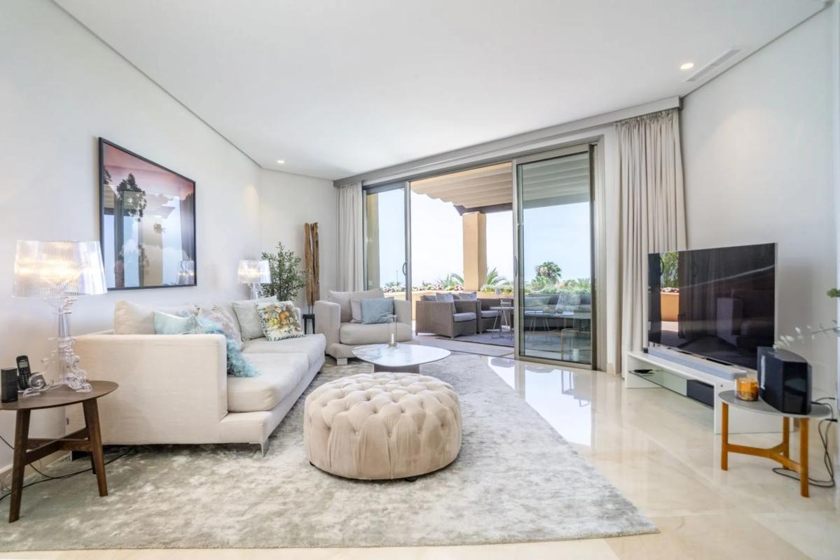 Penthouse sale in Barrio Sierra Blanca, Marbella photo 3