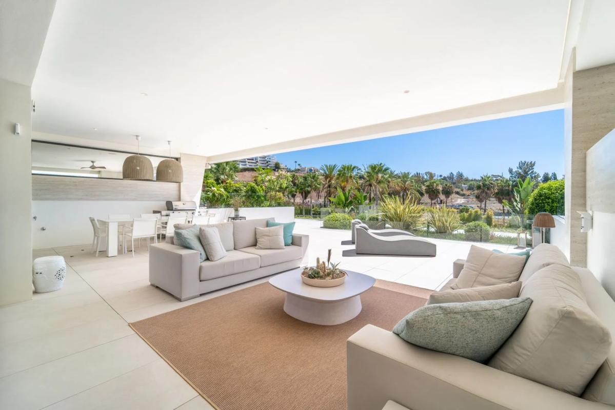 Venta de duplex en Barrio Las Lomas de Río Verde, Marbella photo 2