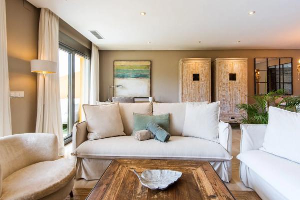Chalet adosado en venta en Urbanizacion La Meridiana , Marbella photo 1
