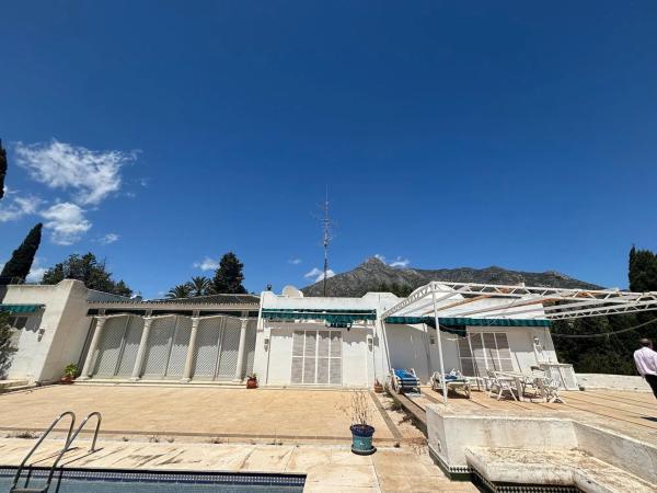 Частный шале на продаже в  Urbanización la Capellanía, Марбелла photo 4