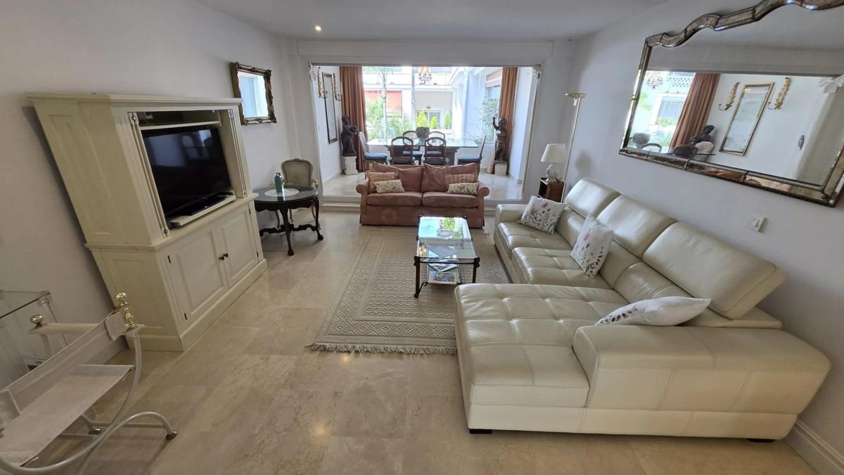 Sprzedaż mieszkania w Vía, Marbella
photo 3