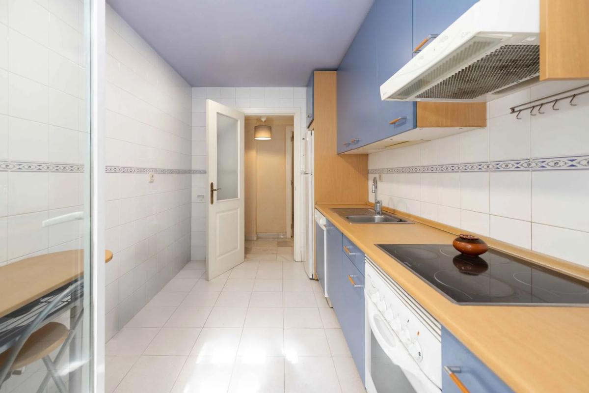Venta de piso en Barrio La Carolina-Guadalpín, Marbella
photo 2