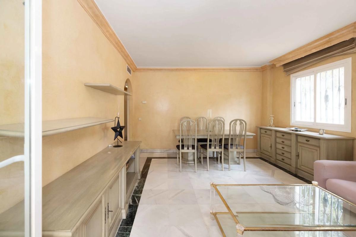 Venta de piso en Barrio La Carolina-Guadalpín, Marbella
photo 5