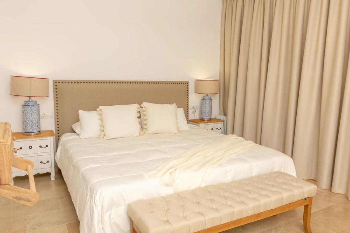 Properties for sale and rent in Spain photo 3